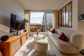 Architect apartment Eiffel Tower view and terrace